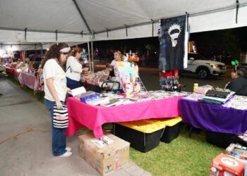 Bazar Navideño impulsa emprendimiento local