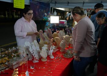 Invitan a bazar navideño