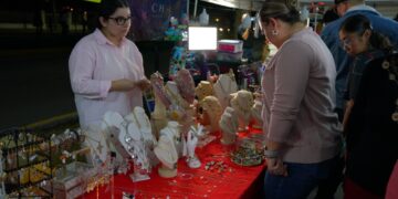 Invitan a bazar navideño