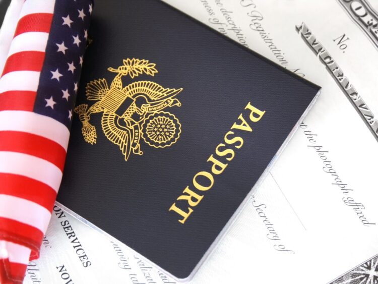 PLAN DE INMIGRACIÓN Revocarán ciudadanía a naturalizados