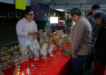 INVITA GOBIERNO MUNICIPAL AL BAZAR NAVIDEÑO 2025 PARA IMPULSAR EL COMERCIO LOCAL