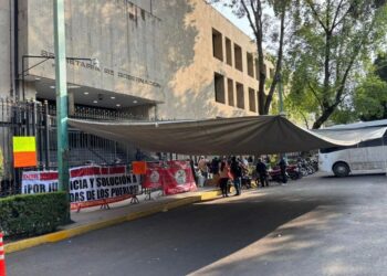 Protestan campesinos a favor de afectados por inundaciones