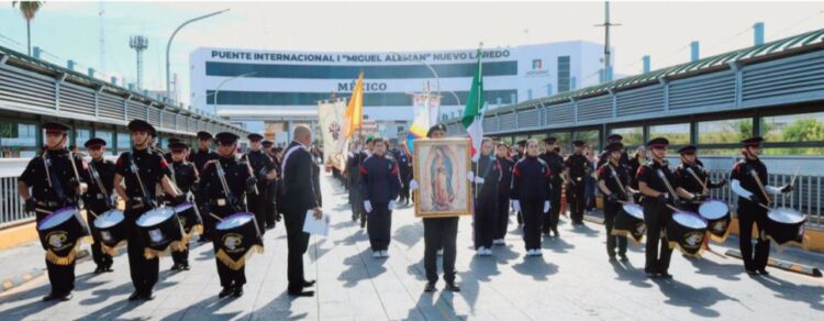 LLEGA A NUEVO LAREDO Reafirma Rosa de Plata la unión de 2 naciones