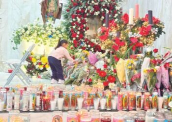 RELIGIÓN Desbordan feligreses fe para la Guadalupana