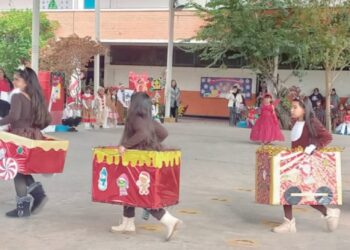 CONVIVENCIA Realiza escuela primaria ‘Navidad por el mundo’