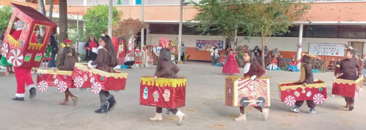 CONVIVENCIA Realiza escuela primaria ‘Navidad por el mundo’