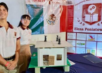 PREPARATORIA ELENA PONIATOWSKA Representan a la ciudad en concurso internacional