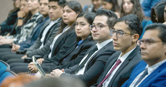 Promueve la UAT diálogos académicos