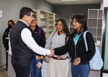 Recorre rector Centro Universitario Sur