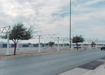 Colocan paneles solares para ahorrar energía