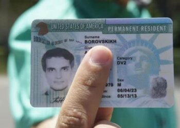 Suspenden visados para inmigrantes de 75 países