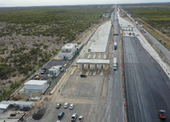 Piden transportistas mejoras en carreteras
