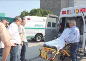 A NIVEL ESTATAL Recibe IMSS nuevas ambulancias