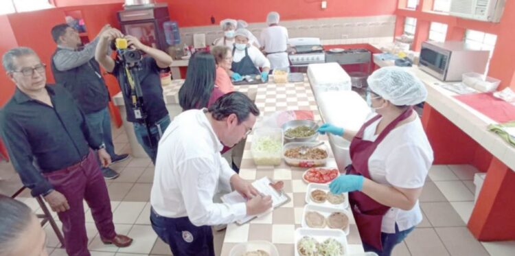 PROGRAMA ESCUELAS SALUDABLES Verifica Coepris que no vendan ‘chatarra’