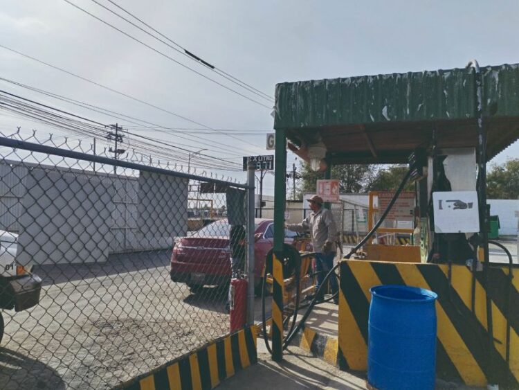 POR FRENTE FRÍO Abarrotan usuarios las gaseras