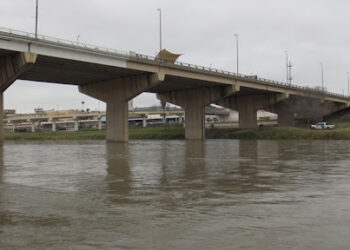 Desairan laredenses encuesta sobre muro