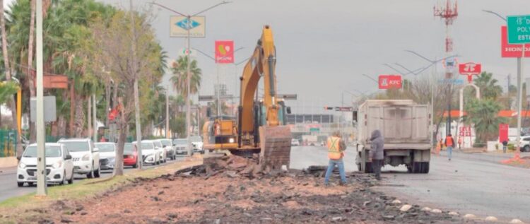 ELIMINARÁN CAMELLONES LATERALES Terminan en 10 días obras en Av. Reforma