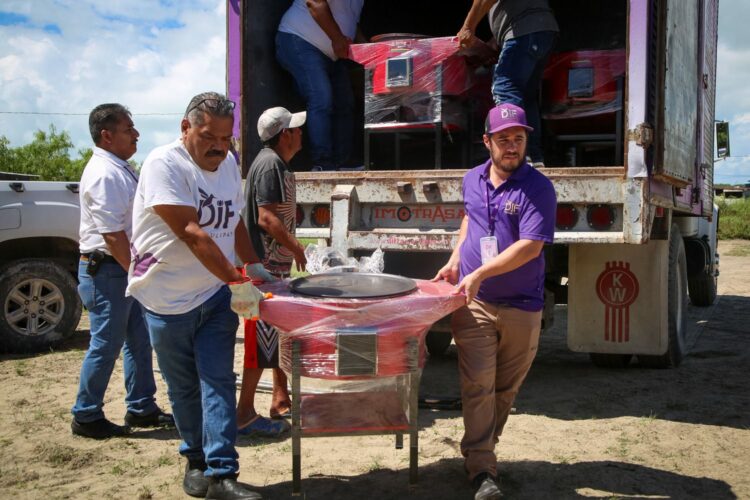 SISTEMA DIF Llevan a zonas rurales 214 estufas ecológicas