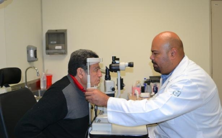 COMO MEDIDA DE PREVENCIÓN ¡Cuide sus ojos!