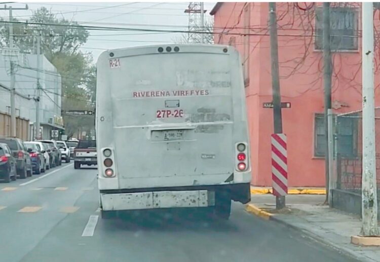 CHOFERES SE PASAN ALTOS Riesgo sobre ruedas en rutas
