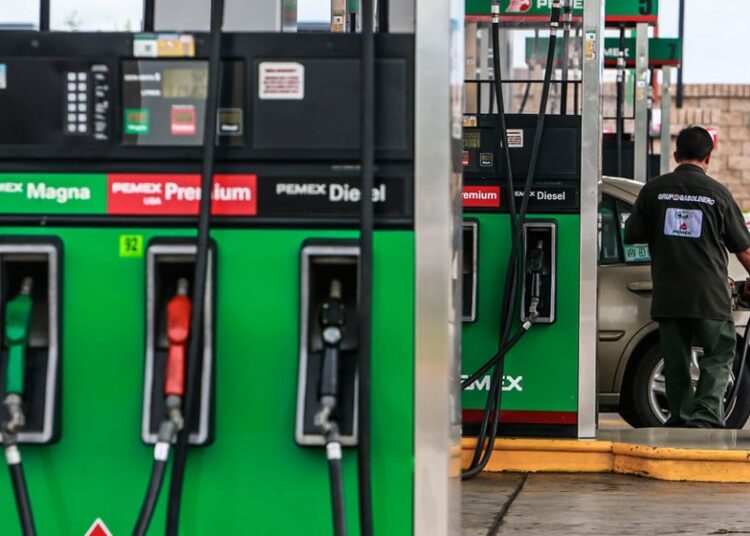 Suben precios de diesel y gasolina