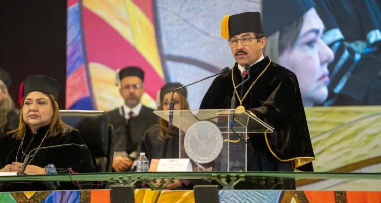 Entrega UAT reconocimientos al Mérito Universitario