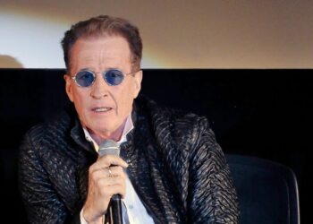 Emmanuel sufre crisis previo a concierto en Jardines de México; fue hospitalizado