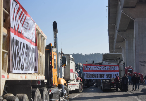 Violencia en carreteras encarece jitomate y chile