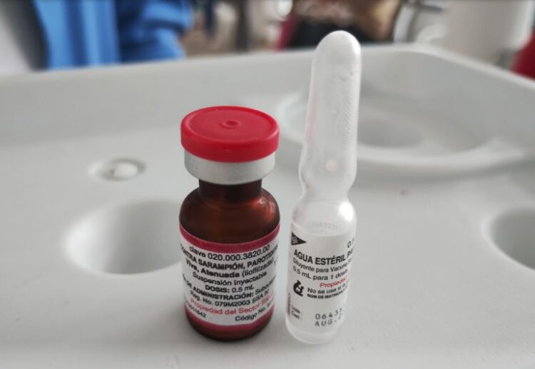 CIFRAS DEL DISTRITO DE SALUD Sin vacunas 20% de la población