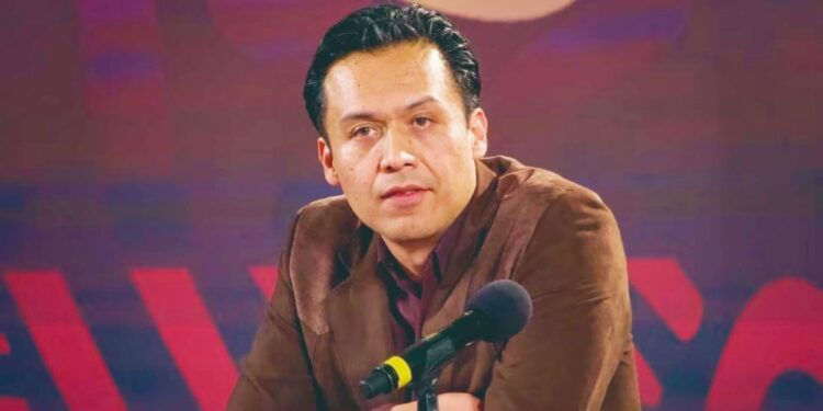 Destitución de titular de SEP divide posturas