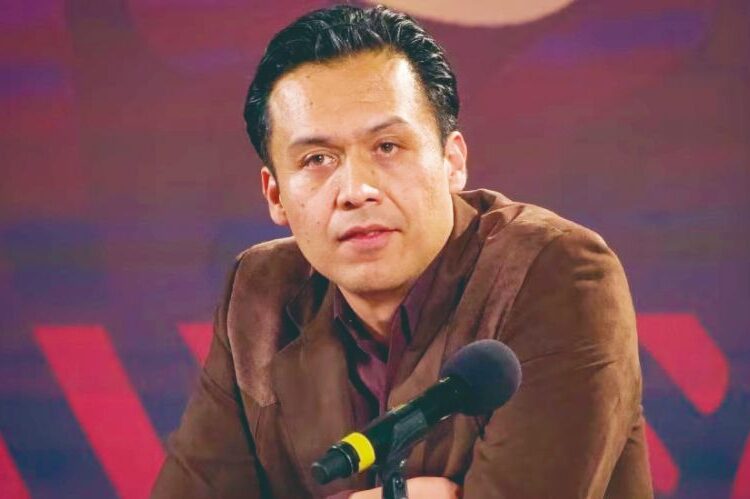 Destitución de titular de SEP divide posturas