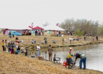 Invitan a torneo de pesca