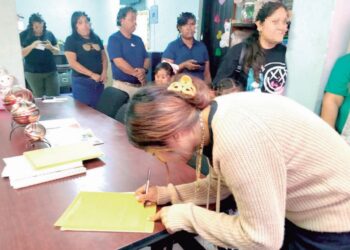 NINGÚN NIÑO SE QUEDA FUERA Garantizan educación para todos