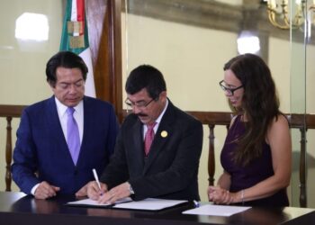 Se suma UAT a convenio de la SEP