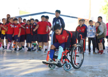 Sensibilizan a estudiantes sobre discapacidades