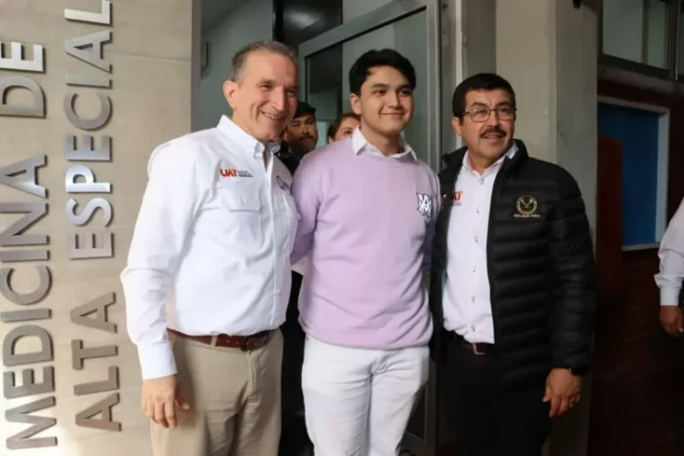 Brinda la UAT consultas a toda la población