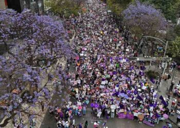 Reiteran mexicanas exigencia de justicia