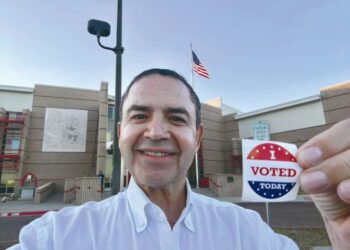 Gana Cuellar elecciones primarias