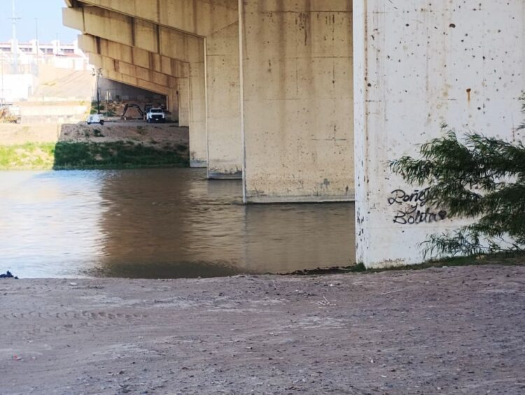 Exige Américo no usar agua de ciudadanos para pagar deuda