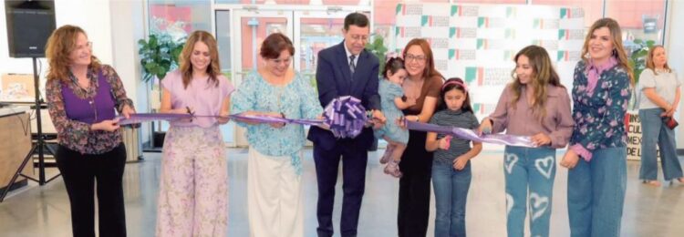 Homenajean a mujeres con exposición fotográfica