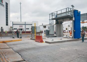 CRUCES FRONTERIZOS Inicia operación arcos de rayos Gama en Puente II