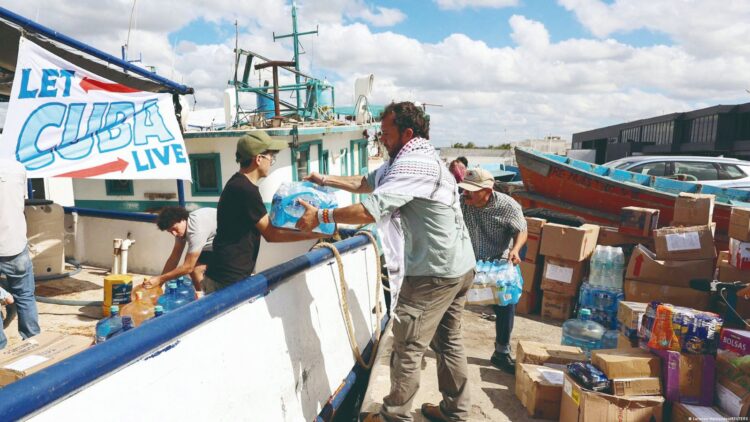 CUMBRE DE ESTADOS LATINOAMERICANOS Continuará ayuda de México a Cuba