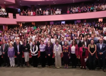 MARÍA DE VILLARREAL Llama a construir una mejor humanidad