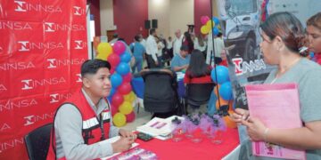 Ofertan más de 1,300 vacantes