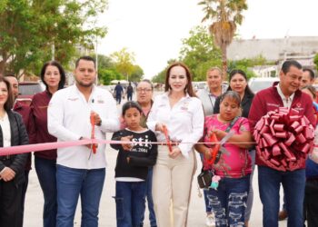 FRACCIONAMIENTO PALMARES Estrenan vecinos pavimentación