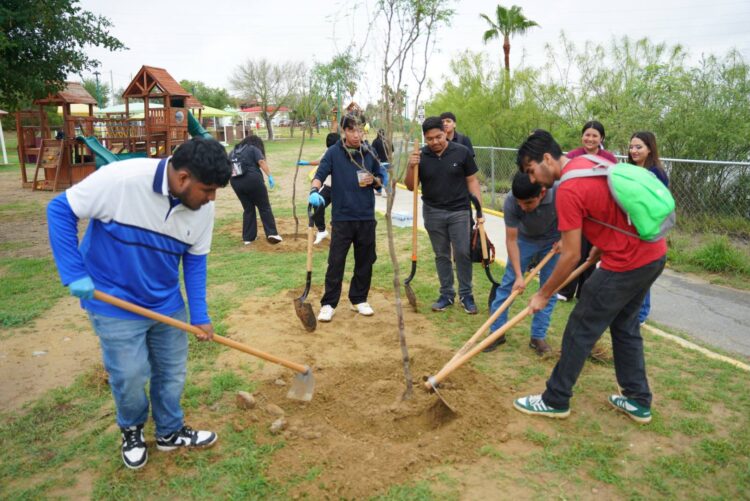 Se suman jóvenes a Jornada por la Tierra