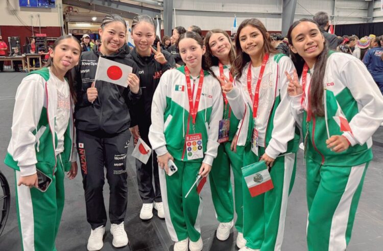 Logran bailarinas segundo lugar mundial