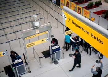 POR ENCARECIMIENTO DE COMBUSTIBLES ‘Vuelan’ las tarifas de aerolíneas