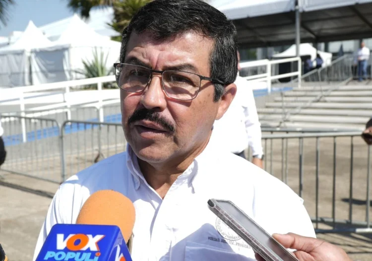 Buscan llegar a 1,200 estudiantes en Prepa UAT