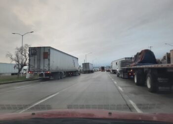 NUEVO GOLPE AL BOLSILLO Aumentan tarifas de autopistas